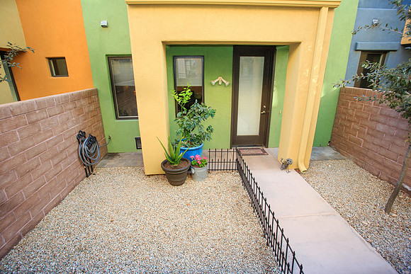 Tucson  River Walk town-home