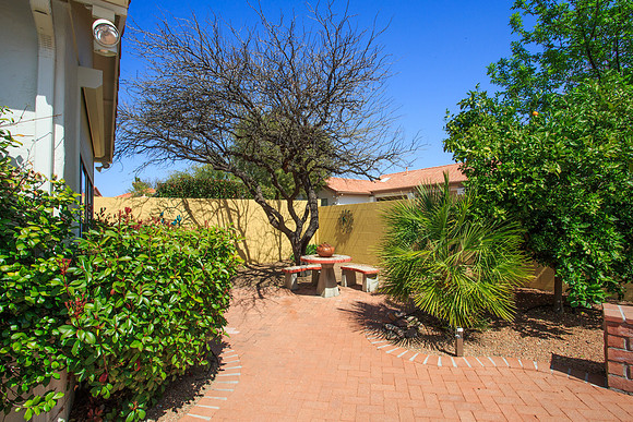 38425 S Apache Peak