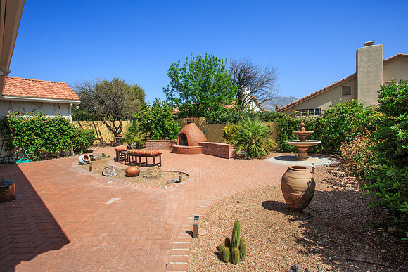 38425 S Apache Peak