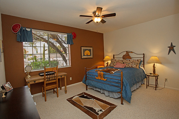 38425 S Apache Peak