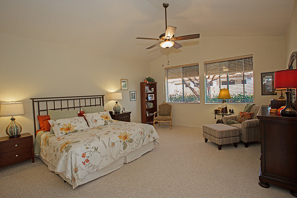 38425 S Apache Peak