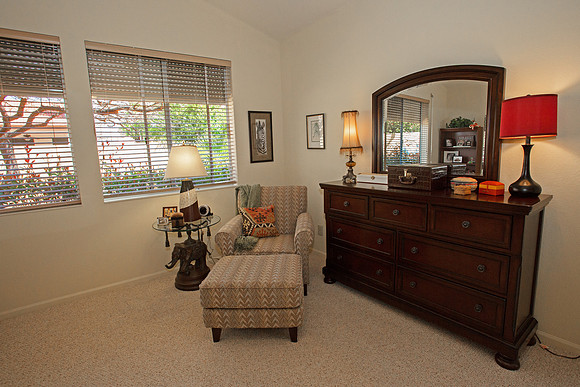 38425 S Apache Peak