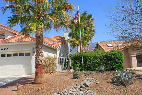 38425 S Apache Peak