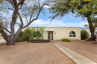 2501 E Greenlee Pl Tucson, AZ 85716