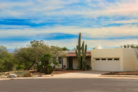 664 N Avenida Tortuga, Green Valley, AZ 85614