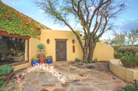 5353 N Camino Escuela