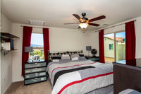 Master/1st bedroom