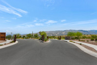 8026 S Golden Bell Dr, Tucson, AZ 85747