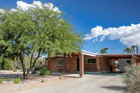 5352 E Hawthorne Pl, Tucson, AZ 85711