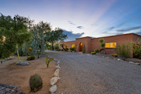 430 W Camino FairhavenTucson, AZ 85704