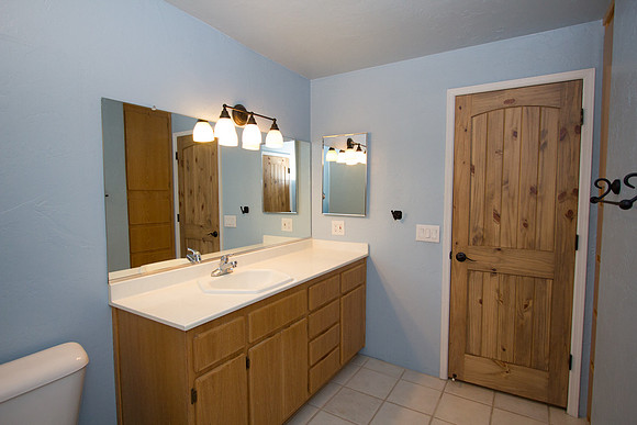 Martha Briggs' listing 901 W Las Lomitas