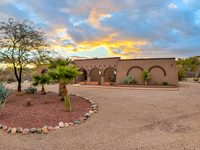 196 E Yvon Dr, Tucson, AZ 85704