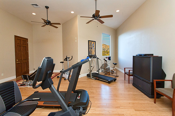 Upstairs Gym/Bedroom