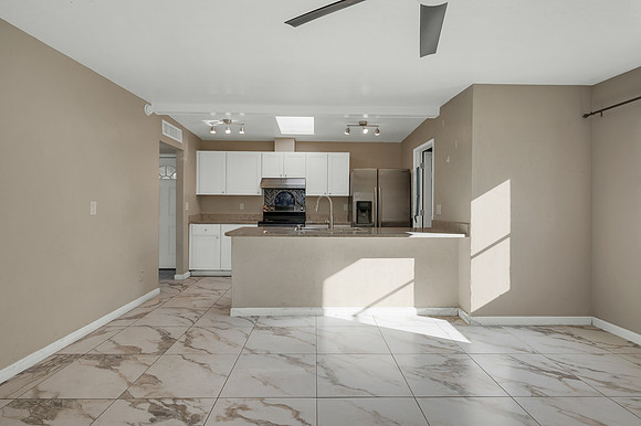 1221 N Avenida Jeanine Tucson, AZ 85715 (23)