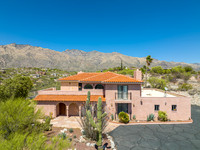 5545 E Paseo CimarronTucson, AZ 85750