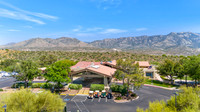Amenities/Community Features(pool, club house, tennis courts, parks ect)