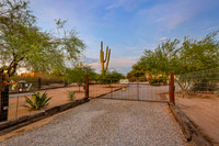 37125 S Estancia Dr, Marana, AZ 85658
