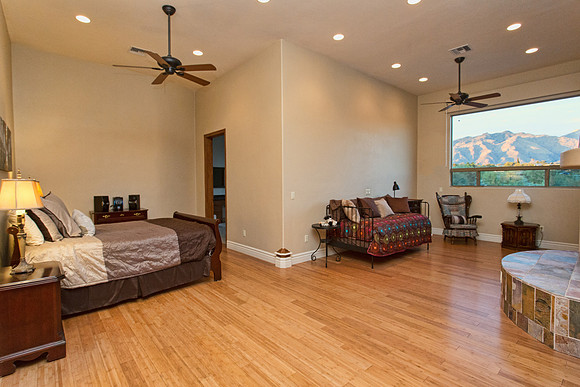 upstairs 1st bedroom
