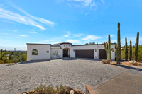 702 W Cresta Loma Dr, Tucson, AZ 85704