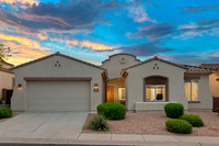 7963 N Wayward Star Dr Tucson, AZ 85743