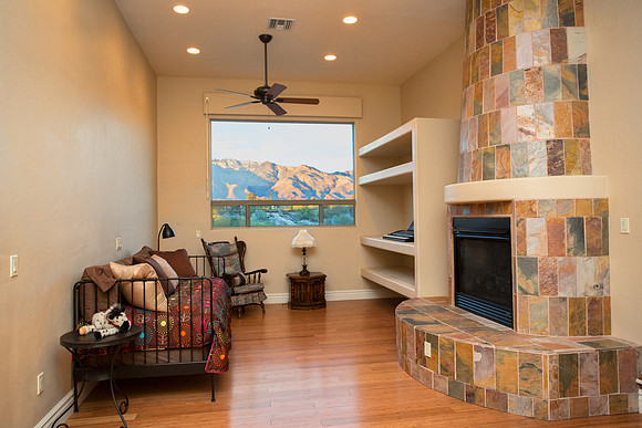 upstairs 1st bedroom